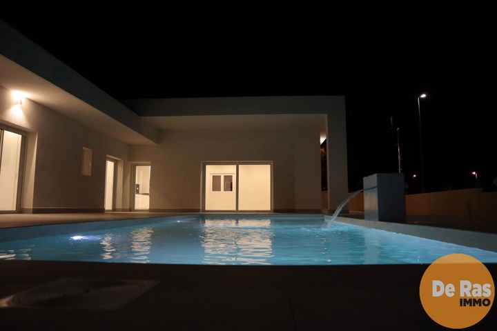 SPANJE - top villa op rustige locatie met privé-zwembad. 4